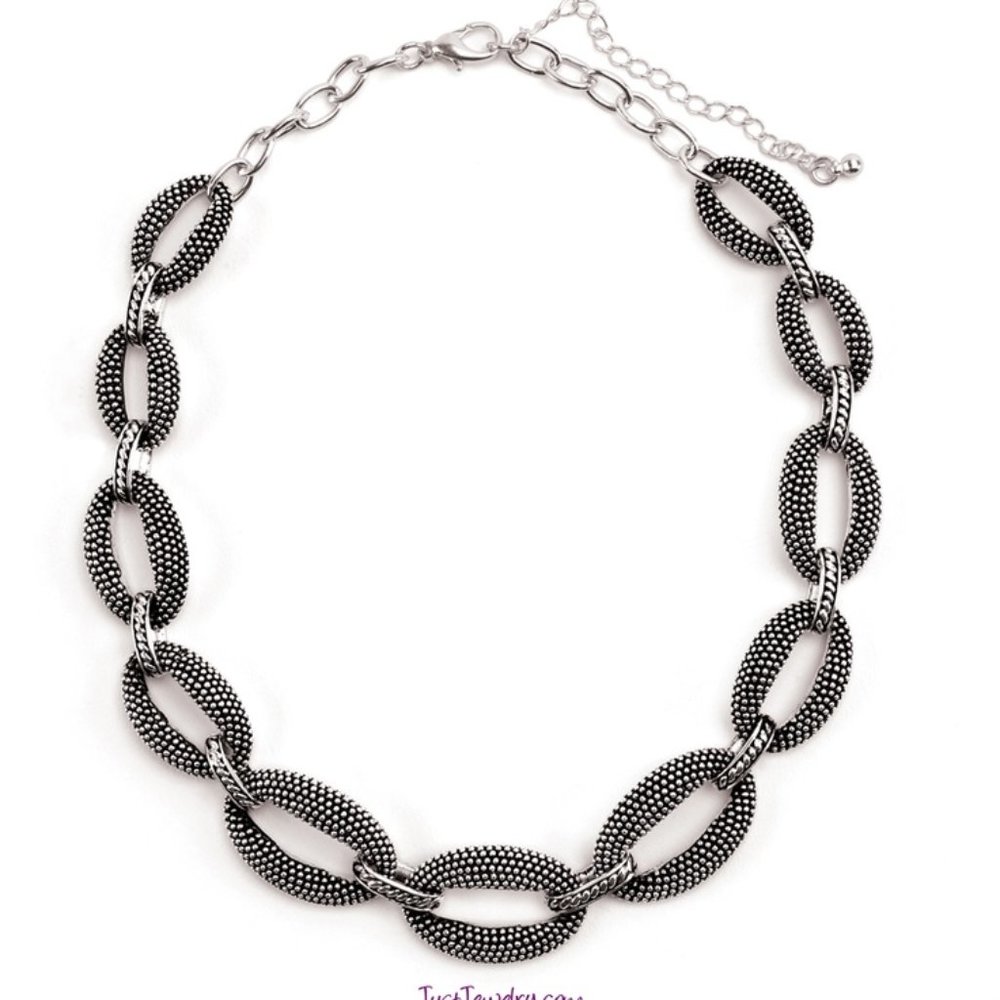 TAKING SHAPE NECKLACE